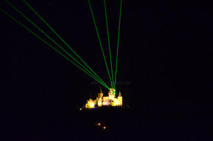 Laserstrahl Sternschnuppennaechte Burg Hohenzollern